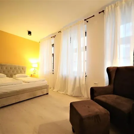 Apartment Lovely Two Bedroom In The Old Town *