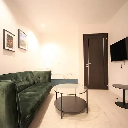 Apartment Lovely Two Bedroom In The Old Town *